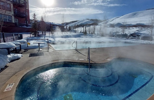 Granby Ranch Ski Condo with King Bed & Bunkbed!
