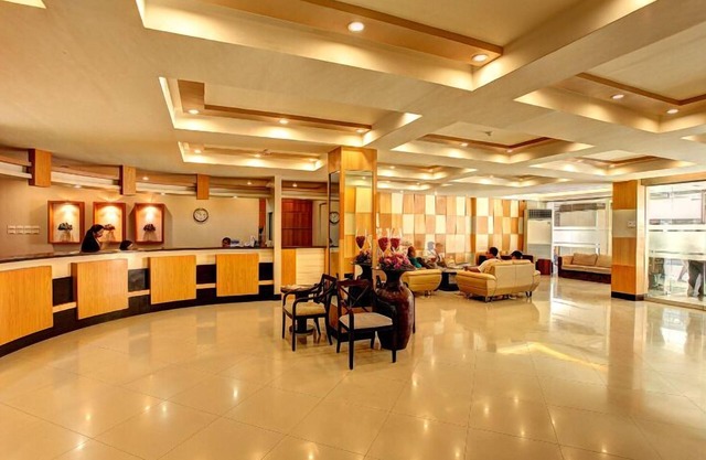 Grand Astoria Hotel