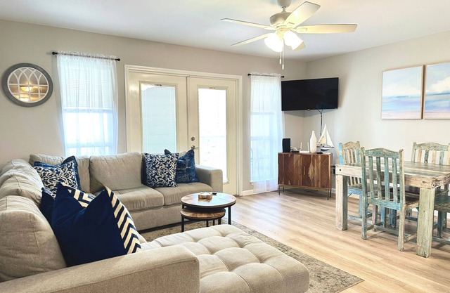 Grand Caribbean 411W Condo 50 Yards from the Beach - NO HASSLE CHECK OUT