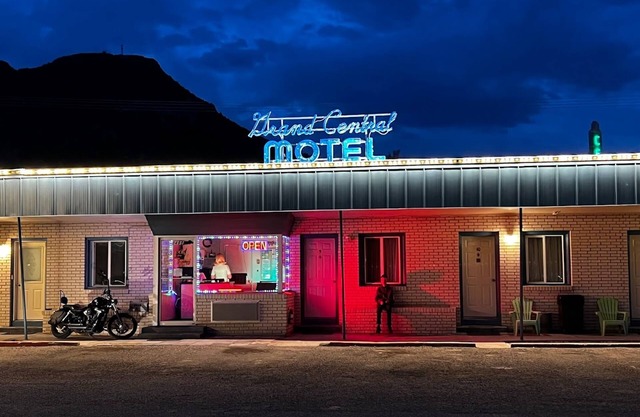 Grand Central Motel