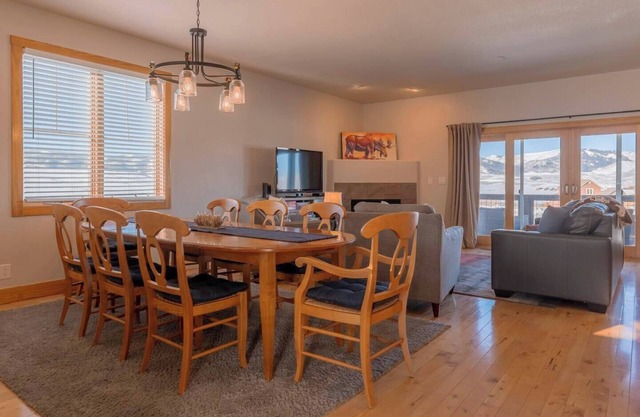 Grand Elk Mountain Retreat