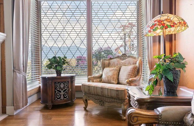 Grand English Style Home on Chilliwack Mountain
