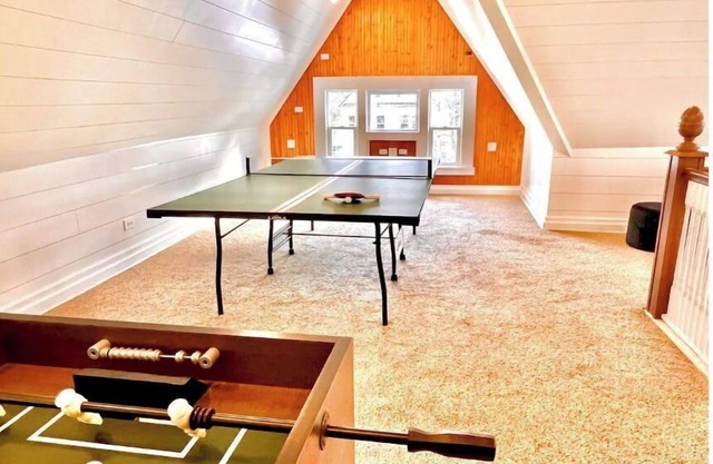 Grand Historic Victorian 4 Bd 4 Ba GameRoom-Arcade