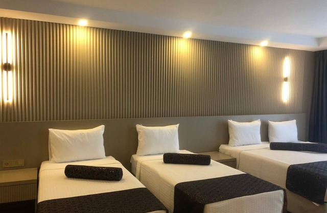Grand Iska Hotel