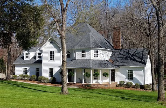 Grand Home 6BR / 3. 5BA schläft 14. In der Nähe von Kolosseum, Dntwn, Grandover, Aquatic, High Point