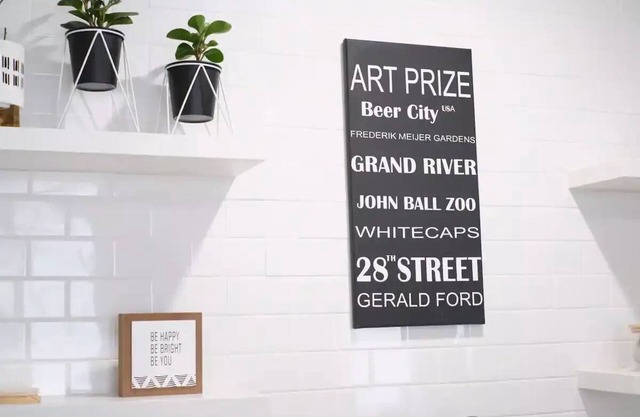 Grand Rapid's 2bedroom apartment, just a quick 3-min drive to DeVos Perform Hall