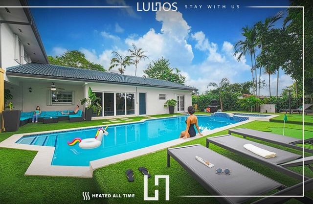 Grand Retreat: Jacuzzi, Pool, Games, BB Court, Jacuzzi,