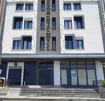 Grand royal hotel