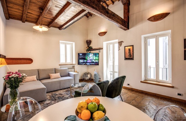 Grand suite Trevi Fountain AC | WiFi | Gas heat