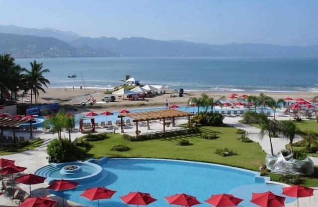 Grand Venetian, am Meer, 2 Schlafzimmer / 2 Badezimmer, große Terrasse / Whirlpool