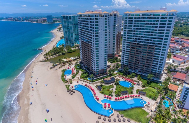 Puerto Vallarta Beachfront Condo zu vermieten