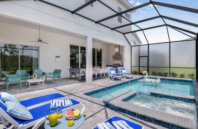Grand Villa Near Disney w/ Princess Themed BR, Pool Table, Game Loft & Theater
