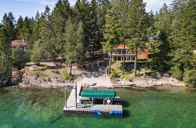Omas Hütte im Wald auf dem See!