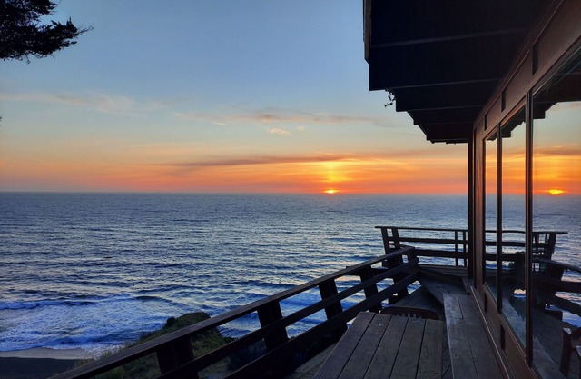 Omas Spectacular Beach Cottage
