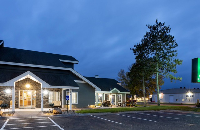 GrandStay Hotel & Suites