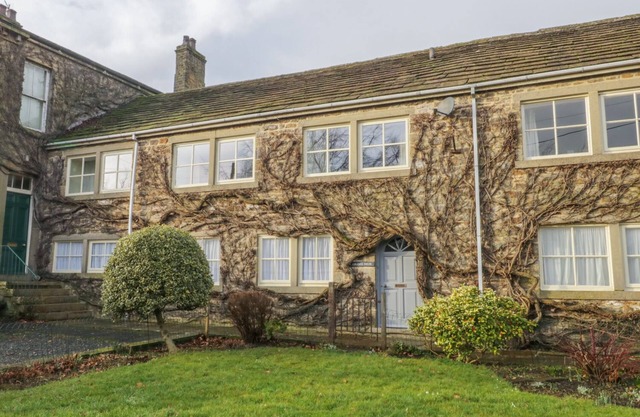 Gutshof-Haus, CARLETON-IN-CRAVEN