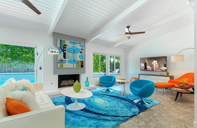 Neue Auflistung! Granito Gables! Midcentury Alexander! Schwimmbad! Spa! Feuerstelle! Cabana!