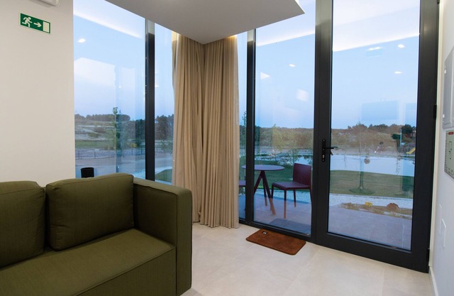 Grapple Hotel
