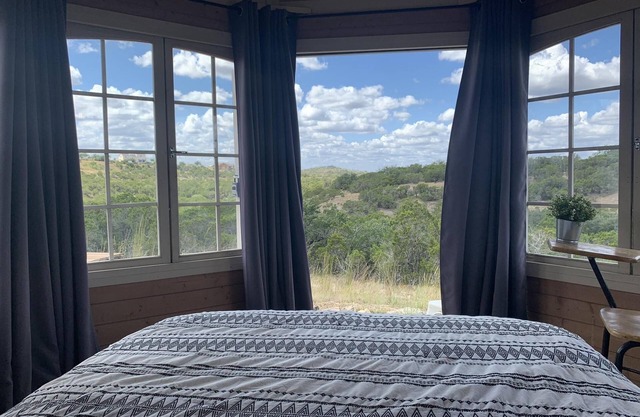 Gratitude Cabin @ 13 Acres-Yoga/Hike/Meditate