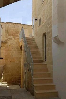 Gravina House