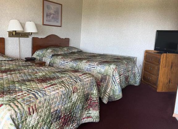 Gray Wolf Lodge