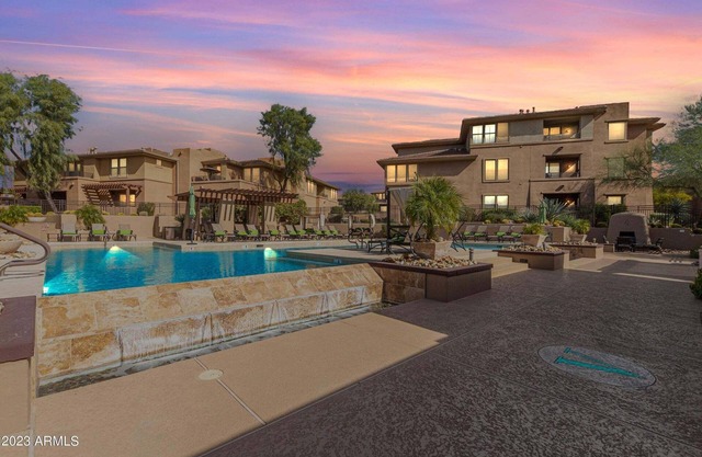 GRAYHAWK Ground Floor 2 bedroom just renovated - 5 star resort
