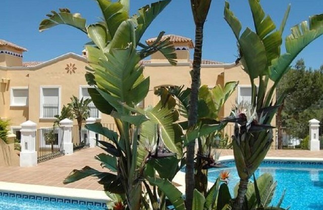 Pinella: Great 2 Bedroom Apartment Splendid views. Urbanization on top of Denia Golf - La Sella, Pedreguer