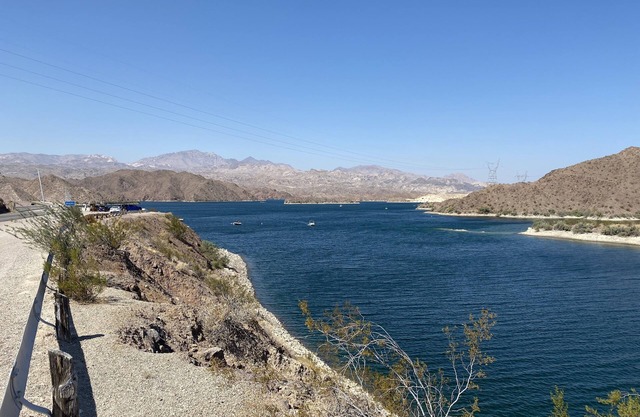 Great 3 Bedroom condo Ground floor, Close to Lake Mohave, Laughlin