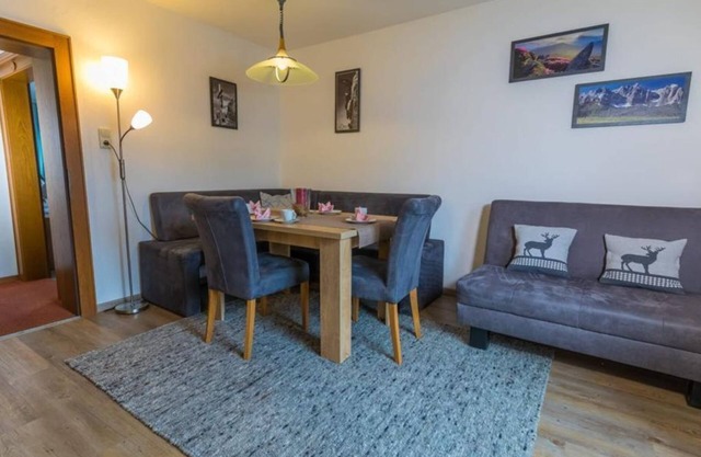 Großes App. mit 2 Schlafzimmer und Balkon - Haus Landmann