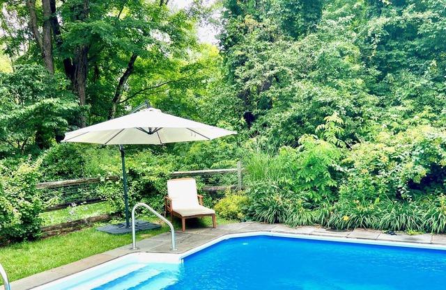 Great Barrington Private Paradise w/ Heated Pool
