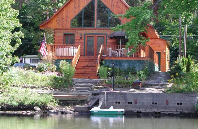 Great Catch Cabin - Exquisite Log Cabin on Goodyear Lake w/ hot tub