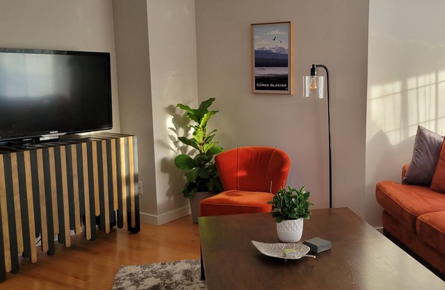 Home away from home - minutes from beaches, hiking, biking, golfing and fishing
