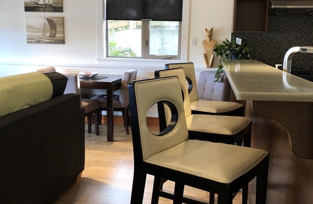 Great getaway on Salt Spring Island - Full 2bdrm Condo - Unit103