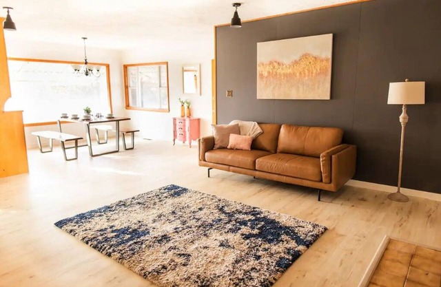 Great Location - Hankins Country Home