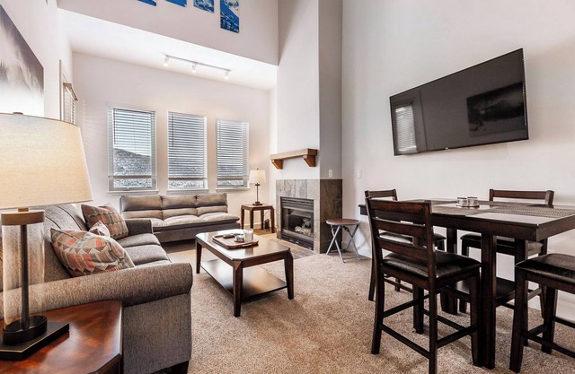 Great Location Near Woodward Park City, Lots of Space, Freshly Updated