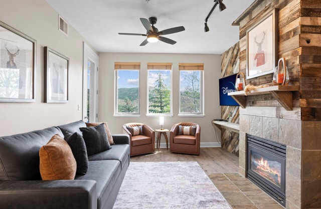Great Location Near Woodward Park City, Outlet Shopping, Beautiful Views