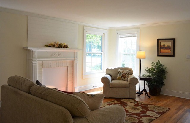 Great Mooresville location, Perfect for longer-term Guests Who Want A Home Feel