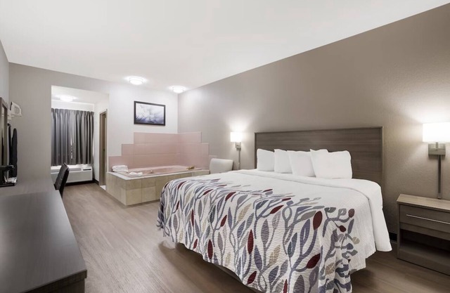 Great Rates, Great Stays! Minutes to Syracuse Hancock International Airport!