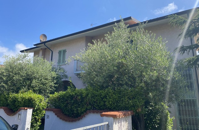 Private villa near the coast. Forte di Marmi.