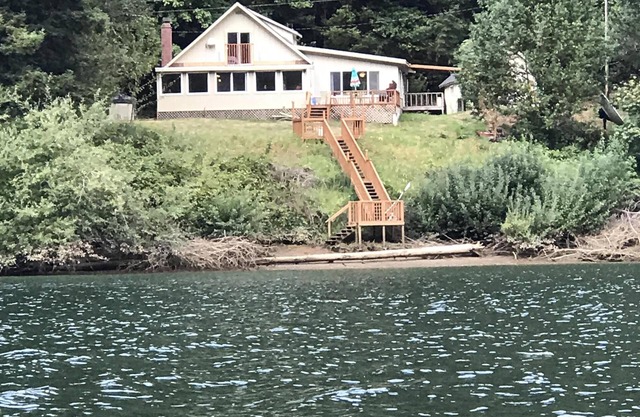 Große Vintage 2500sq ft. Land Kabine erstaunlich Fluss vor Einstellung!