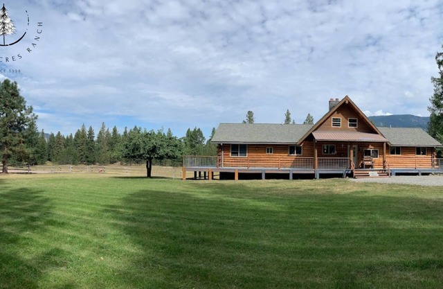 Green Acres Ranch / Entire Lodge