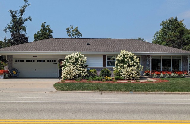 Green Bay Home, 6 minutes from Lambeau Field