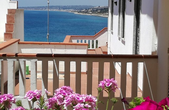 GREEN BAY HOUSE 100 meters from the sea