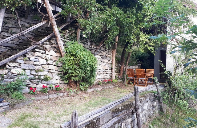 GRÜNES HAUS UND ENTSPANNUNG