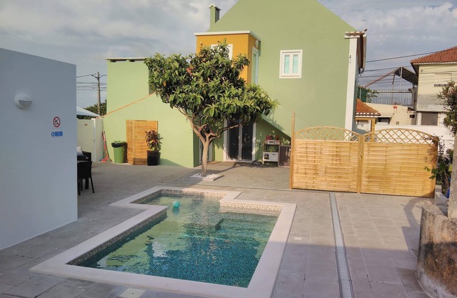 Gewächshaus mit Pool
