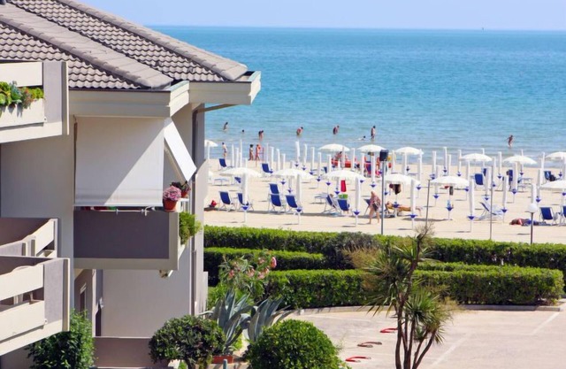 Green Marine, Palme, Ismare by Interhome