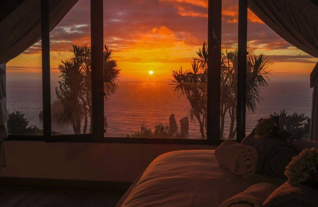 Green OceanView Relaxing Cottage