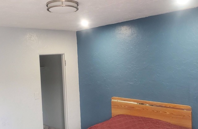 Green spot motel