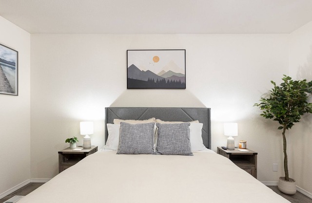 *Greenbelt*900ft²*King*Parking*1000Mbps