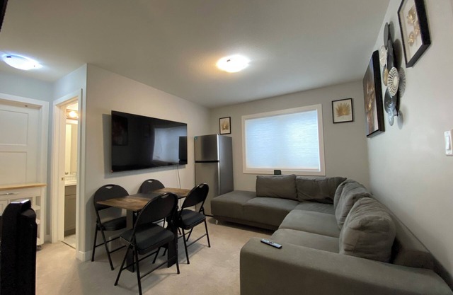 Greensville 2Bedroom 1Bath suite - Just like Home